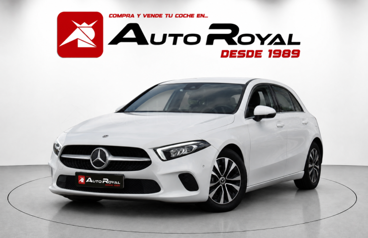 Turismos Todo Terrenos y Furgonetas - Mercedes A 180 136CV <br>Advantage 7G DCT - Coches de segunda mano en Valladolid