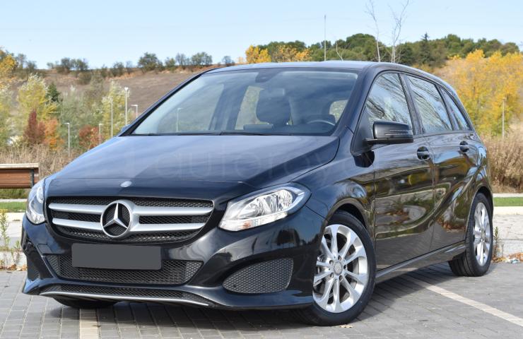 Turismos Todo Terrenos y Furgonetas - Mercedes B 180 D  <br> 109CV  STYLE - Coches de segunda mano en Valladolid