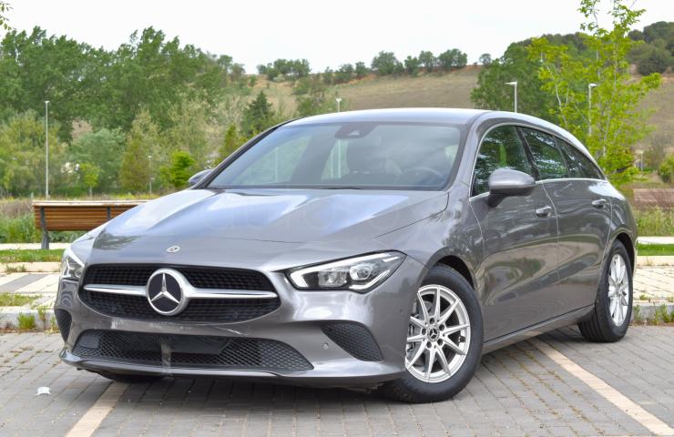 Turismos Todo Terrenos y Furgonetas - Mercedes CLA Shooting Brake 180 ADVANTAGE MBUX NAVIGATION - Coches de segunda mano en Valladolid