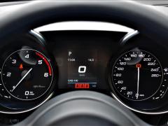 https://autoroyal.es/media/com_expautospro/images/big/turismos_todo_terrenos_y_furgonetas_alfa_romeo_giulia_5f6c6b2f0bde8.JPG