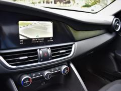 https://autoroyal.es/media/com_expautospro/images/big/turismos_todo_terrenos_y_furgonetas_alfa_romeo_giulia_5f6c6b34710d4.JPG