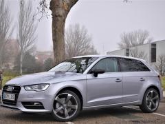 https://autoroyal.es/media/com_expautospro/images/big/turismos_todo_terrenos_y_furgonetas_audi_a3_sportback_5fdb497f39138.JPG