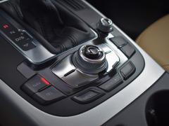 https://autoroyal.es/media/com_expautospro/images/big/turismos_todo_terrenos_y_furgonetas_audi_a5_sportback_60d0d3e6e1fa9.JPG