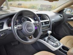 https://autoroyal.es/media/com_expautospro/images/big/turismos_todo_terrenos_y_furgonetas_audi_a5_sportback_60d0d3e76e6a3.JPG
