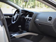 https://autoroyal.es/media/com_expautospro/images/big/turismos_todo_terrenos_y_furgonetas_audi_a5_sportback_633eab964ae90.JPG