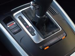 https://autoroyal.es/media/com_expautospro/images/big/turismos_todo_terrenos_y_furgonetas_audi_q5_6315dfa457b46.JPG