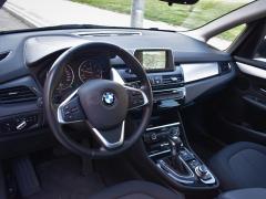 https://autoroyal.es/media/com_expautospro/images/big/turismos_todo_terrenos_y_furgonetas_bmw_218d_active_tourer_603a2e6928d57.JPG