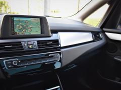 https://autoroyal.es/media/com_expautospro/images/big/turismos_todo_terrenos_y_furgonetas_bmw_218d_active_tourer_603a2e6b1d4e3.JPG