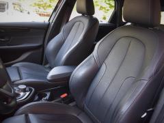 https://autoroyal.es/media/com_expautospro/images/big/turismos_todo_terrenos_y_furgonetas_bmw_220d_60b8b945816ed.JPG