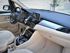 https://autoroyal.es/media/com_expautospro/images/big/turismos_todo_terrenos_y_furgonetas_bmw_225xe_6496d6a167bd7.JPG