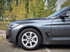 https://autoroyal.es/media/com_expautospro/images/big/turismos_todo_terrenos_y_furgonetas_bmw_318d_gt_5f8d6215d5cf3.JPG