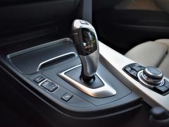 https://autoroyal.es/media/com_expautospro/images/big/turismos_todo_terrenos_y_furgonetas_bmw_318d_gt_60f59969e61b6.JPG