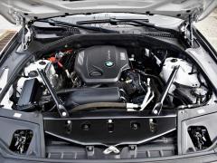 https://autoroyal.es/media/com_expautospro/images/big/turismos_todo_terrenos_y_furgonetas_bmw_520d_6027cc9eb35ab.JPG