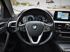 https://autoroyal.es/media/com_expautospro/images/big/turismos_todo_terrenos_y_furgonetas_bmw_serie_5_63722b1791452.JPG