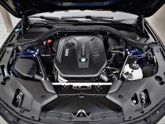 https://autoroyal.es/media/com_expautospro/images/big/turismos_todo_terrenos_y_furgonetas_bmw_serie_5_63722b19bbafa.JPG