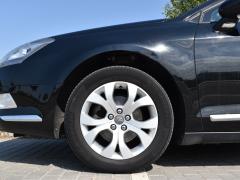 https://autoroyal.es/media/com_expautospro/images/big/turismos_todo_terrenos_y_furgonetas_citroen_c5_6a326f7b7b6b0.JPG