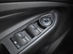 https://autoroyal.es/media/com_expautospro/images/big/turismos_todo_terrenos_y_furgonetas_ford_kuga_63a0ba91c74fe.JPG