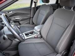 https://autoroyal.es/media/com_expautospro/images/big/turismos_todo_terrenos_y_furgonetas_ford_kuga_63a0ba9417e2e.JPG