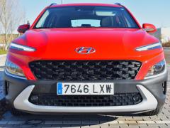 https://autoroyal.es/media/com_expautospro/images/big/turismos_todo_terrenos_y_furgonetas_hyundai_kona_69305ca67c1da.JPG
