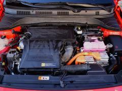 https://autoroyal.es/media/com_expautospro/images/big/turismos_todo_terrenos_y_furgonetas_hyundai_kona_69305cac8adf0.JPG