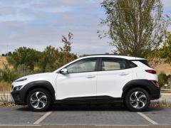 https://autoroyal.es/media/com_expautospro/images/big/turismos_todo_terrenos_y_furgonetas_hyundai_kona_6ac0ed2703d3e.JPG