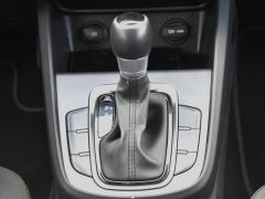 https://autoroyal.es/media/com_expautospro/images/big/turismos_todo_terrenos_y_furgonetas_hyundai_kona_6ac0ed287765e.JPG