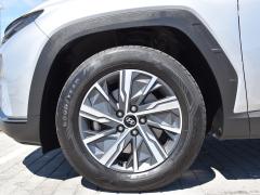 https://autoroyal.es/media/com_expautospro/images/big/turismos_todo_terrenos_y_furgonetas_hyundai_tucson_69dfbae50a8ed.JPG