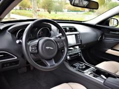 https://autoroyal.es/media/com_expautospro/images/big/turismos_todo_terrenos_y_furgonetas_jaguar_xe_5f97fa70250ec.JPG