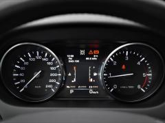 https://autoroyal.es/media/com_expautospro/images/big/turismos_todo_terrenos_y_furgonetas_land_rover_discovery_sport_60084bb8d6a01.JPG