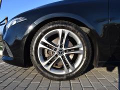 https://autoroyal.es/media/com_expautospro/images/big/turismos_todo_terrenos_y_furgonetas_mercedes_a180_678802006bbcb.JPG