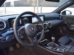 https://autoroyal.es/media/com_expautospro/images/big/turismos_todo_terrenos_y_furgonetas_mercedes_a180_67880209c7ec5.JPG