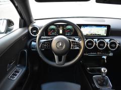 https://autoroyal.es/media/com_expautospro/images/big/turismos_todo_terrenos_y_furgonetas_mercedes_a180_6788020c06b1c.JPG