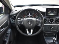 https://autoroyal.es/media/com_expautospro/images/big/turismos_todo_terrenos_y_furgonetas_mercedes_a_180_65ccdd79d6b93.JPG