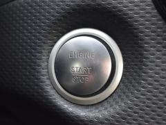 https://autoroyal.es/media/com_expautospro/images/big/turismos_todo_terrenos_y_furgonetas_mercedes_a_180_65ccdd7eea2a1.JPG