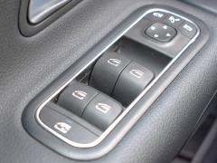 https://autoroyal.es/media/com_expautospro/images/big/turismos_todo_terrenos_y_furgonetas_mercedes_a_180_6a900ca3d8d5d.JPG