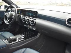 https://autoroyal.es/media/com_expautospro/images/big/turismos_todo_terrenos_y_furgonetas_mercedes_a_200_6415b39deadb2.JPG