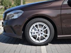 https://autoroyal.es/media/com_expautospro/images/big/turismos_todo_terrenos_y_furgonetas_mercedes_a_200_647b043b6fdea.JPG