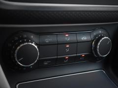 https://autoroyal.es/media/com_expautospro/images/big/turismos_todo_terrenos_y_furgonetas_mercedes_a_200_647b044034161.JPG
