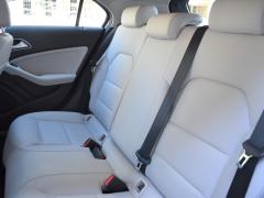 https://autoroyal.es/media/com_expautospro/images/big/turismos_todo_terrenos_y_furgonetas_mercedes_a_200_647b04423d1d6.JPG