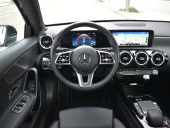 https://autoroyal.es/media/com_expautospro/images/big/turismos_todo_terrenos_y_furgonetas_mercedes_a_250e_67cf334b43547.JPG