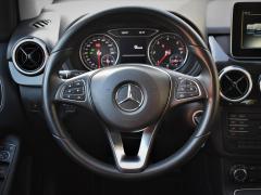 https://autoroyal.es/media/com_expautospro/images/big/turismos_todo_terrenos_y_furgonetas_mercedes_b_180_5fbbe262b84c6.JPG