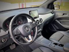 https://autoroyal.es/media/com_expautospro/images/big/turismos_todo_terrenos_y_furgonetas_mercedes_b_180_61d86c8ac1170.jpg