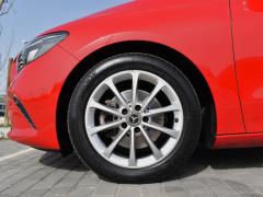 https://autoroyal.es/media/com_expautospro/images/big/turismos_todo_terrenos_y_furgonetas_mercedes_b_200_69a96f05456a3.JPG