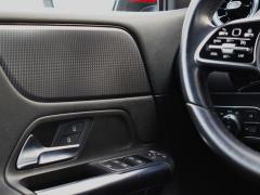 https://autoroyal.es/media/com_expautospro/images/big/turismos_todo_terrenos_y_furgonetas_mercedes_b_200_69a96f13ebd80.JPG