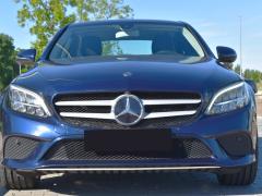 https://autoroyal.es/media/com_expautospro/images/big/turismos_todo_terrenos_y_furgonetas_mercedes_c_200_6831aeae8ddf8.JPG
