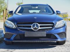 https://autoroyal.es/media/com_expautospro/images/big/turismos_todo_terrenos_y_furgonetas_mercedes_c_220_66fac455dbd59.JPG