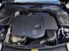 https://autoroyal.es/media/com_expautospro/images/big/turismos_todo_terrenos_y_furgonetas_mercedes_c_220d_6847096344362.JPG