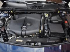 https://autoroyal.es/media/com_expautospro/images/big/turismos_todo_terrenos_y_furgonetas_mercedes_cla_200_6151eadbbb2bd.JPG