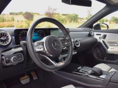 https://autoroyal.es/media/com_expautospro/images/big/turismos_todo_terrenos_y_furgonetas_mercedes_cla_6a9afb6d6aa32.JPG