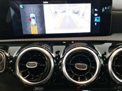 https://autoroyal.es/media/com_expautospro/images/big/turismos_todo_terrenos_y_furgonetas_mercedes_clase_a_180_6a5f314b5cdad.jpg